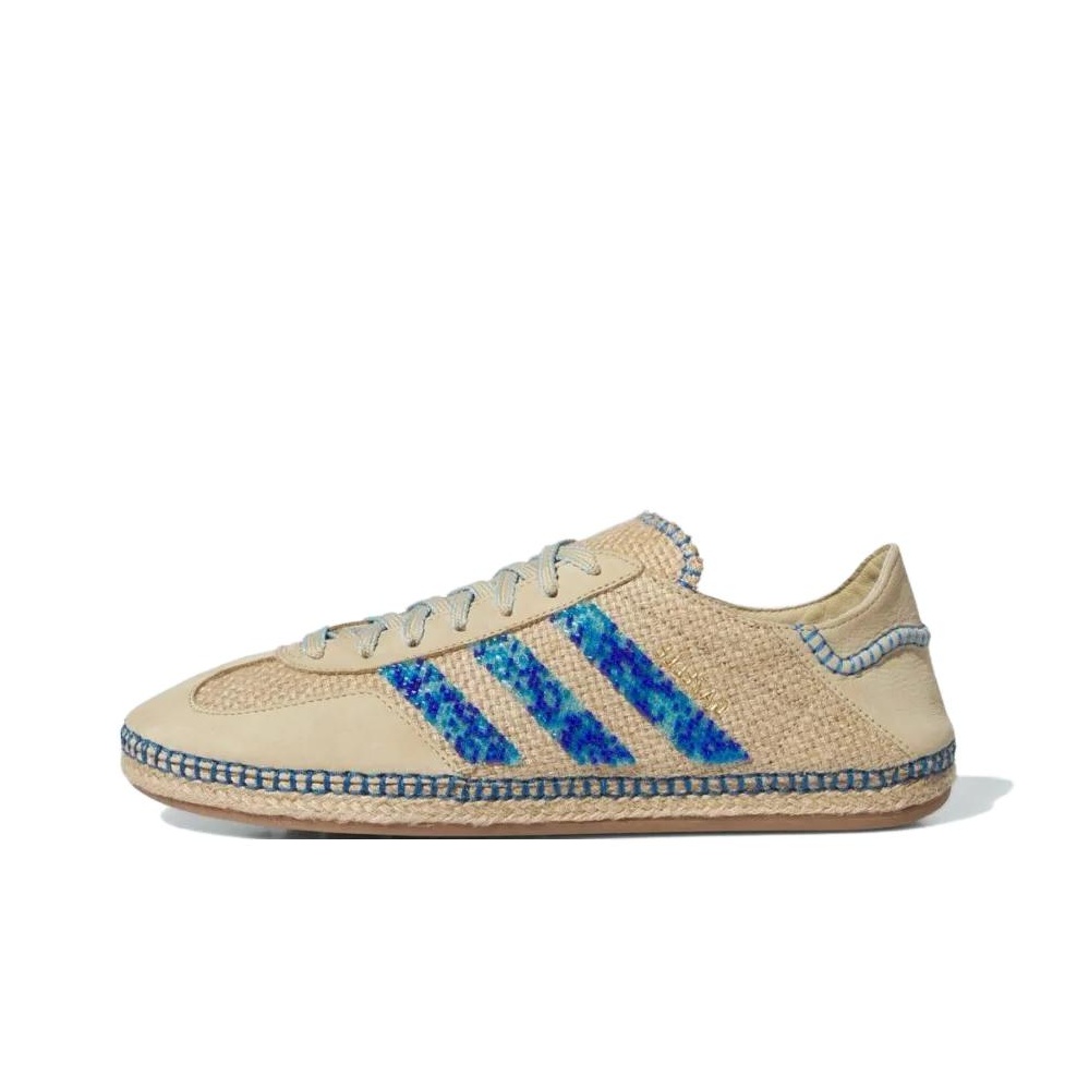 أحذية تزلج منخفضة الارتفاع من  - مراجعة Adidas Shoes Gazelle وسعره